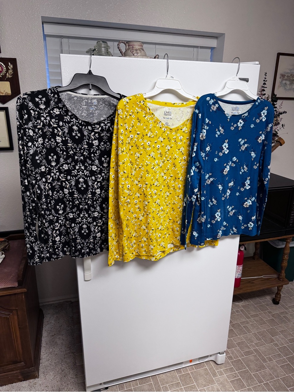 3 croft & barrow Floral V-Neck Long Sleeve Tops - Black, Yellow, Blue NWOT